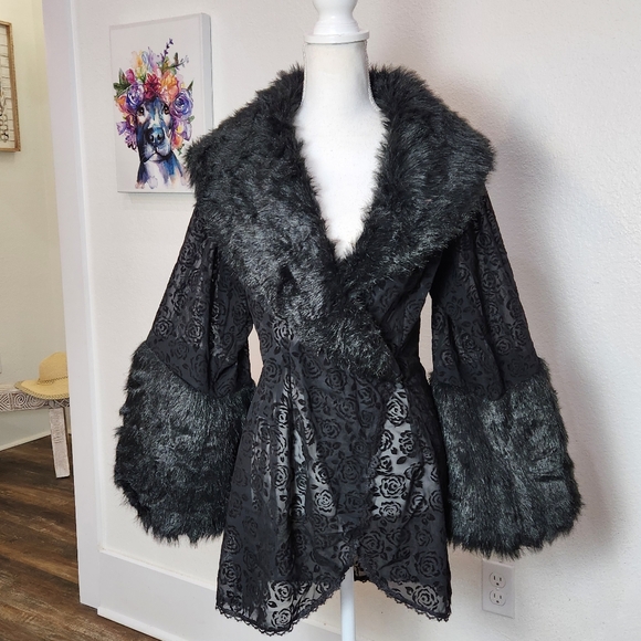 Rubies Black Floral Print Burnout Faux Fur Wrap Jacket Size OS - Picture 1 of 8